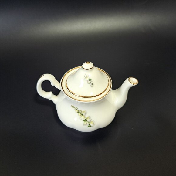 Staffordshire Collection Bone China Miniature Teapot Lily Floral Design Vintage - Picture 5 of 11